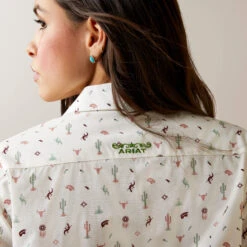 Ariat Ariat Women's Santa Fe Wrinkle Resist Kirby Stretch Button Down Shirt -Ariat Store ariat ariat womens santa fe wrinkle resist kirby s 2